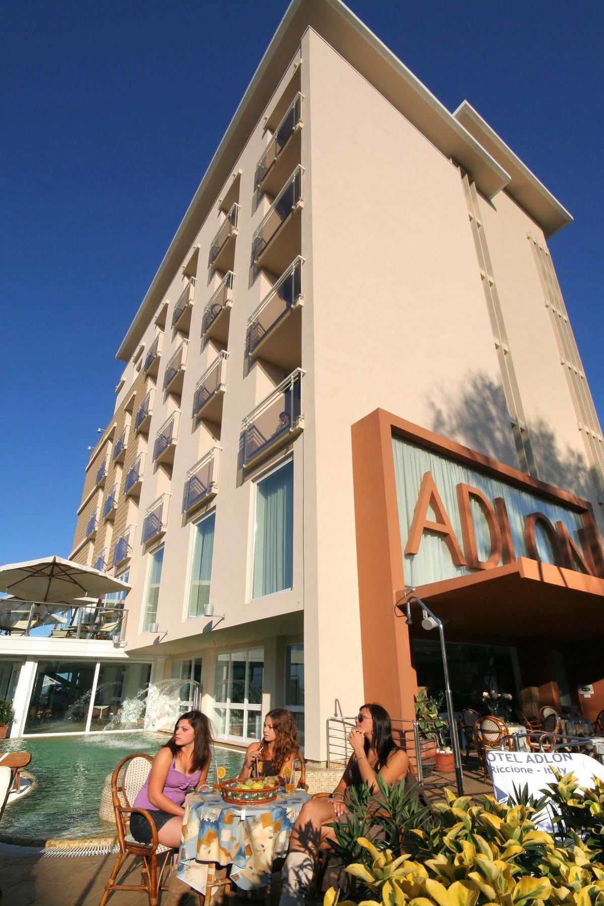 Hotel Adlon - Fronte Mare Riccione Exterior photo